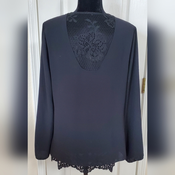 Cabi Tempest blouse, black with black lace underlay, sz M - Picture 3 of 10